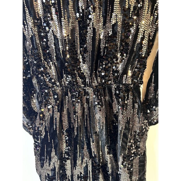 Peace And Love Black Velvet And  Sequin LS Romper Size M/L NWT - Picture 5 of 9